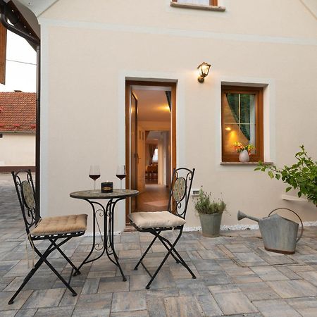 Cherry House - Cosy House - Ideal For Bear Watching, In The Neighborhood Of The Medieval Sneznik Castle Stari Trg pri Lozu Εξωτερικό φωτογραφία